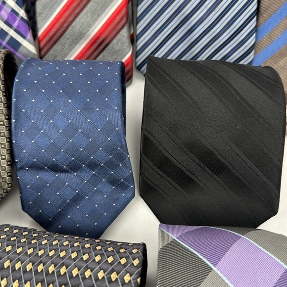 Lot of 13 Designer Silk Ties - Picture 5 of 12